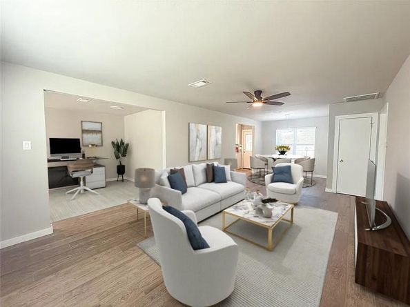 2431  Marfa Avenue , Dallas Texas 75216