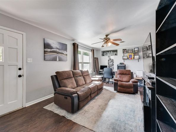 5017  Roxie Street , Haltom City Texas 76117