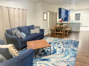 1022  Wayne Street , Dallas Texas 75223