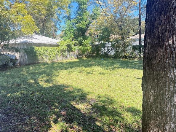 1022  Wayne Street , Dallas Texas 75223