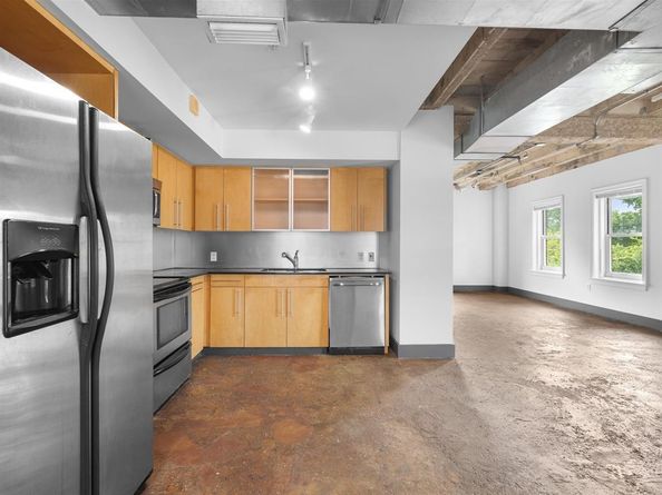 329 E Colorado Boulevard  202, Dallas Texas 75203