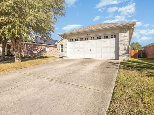 5714  Firethorn Drive , Dallas Texas 75249