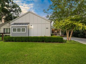 2014  Lakeland Drive , Dallas Texas 75218