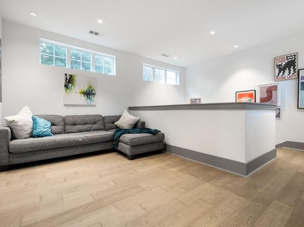 2014  Lakeland Drive , Dallas Texas 75218