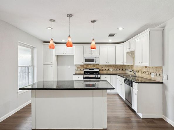 2801  Clearbrook Drive , Irving Texas 75062