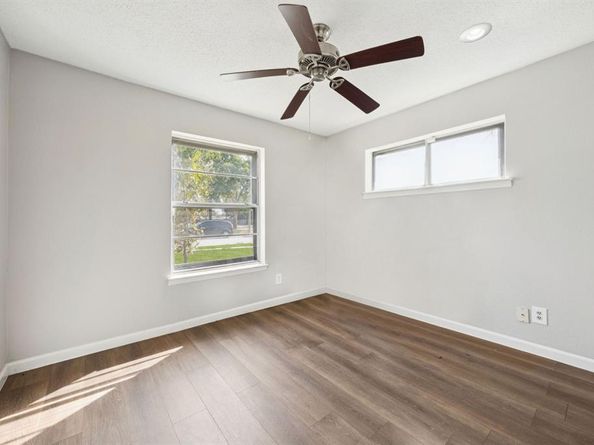 2801  Clearbrook Drive , Irving Texas 75062