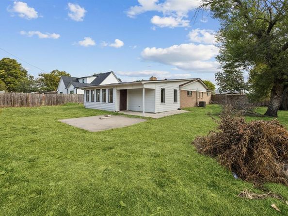 2801  Clearbrook Drive , Irving Texas 75062