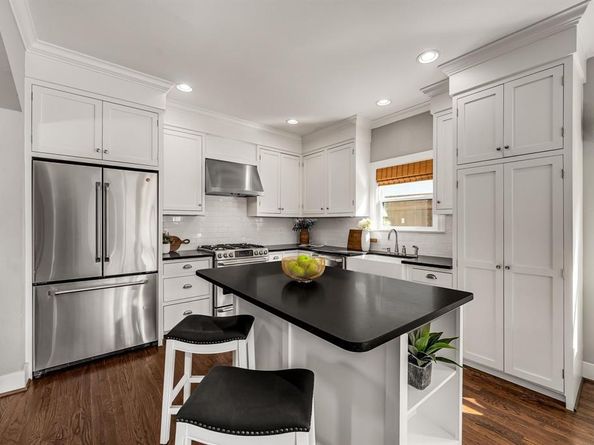 5912  Llano Avenue , Dallas Texas 75206