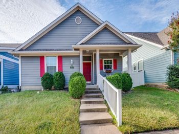 1128  Oakcrest Drive 