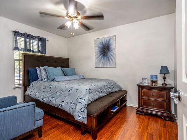 928  Trinity Drive , Lancaster Texas 75146
