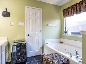 928  Trinity Drive , Lancaster Texas 75146