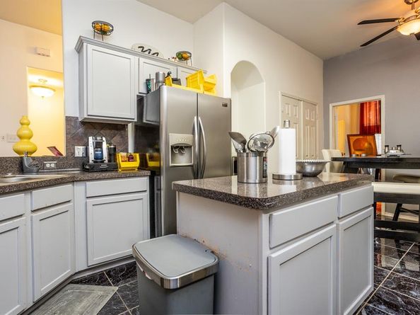 928  Trinity Drive , Lancaster Texas 75146
