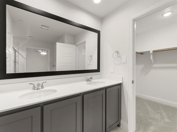 6949  Mustang Isle Drive , Dallas Texas 75228