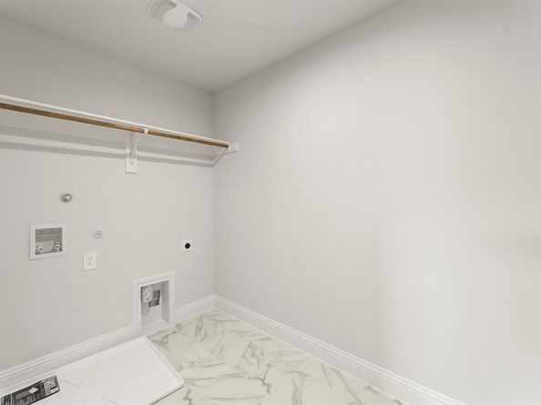 6949  Mustang Isle Drive , Dallas Texas 75228