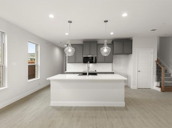 6949  Mustang Isle Drive , Dallas Texas 75228