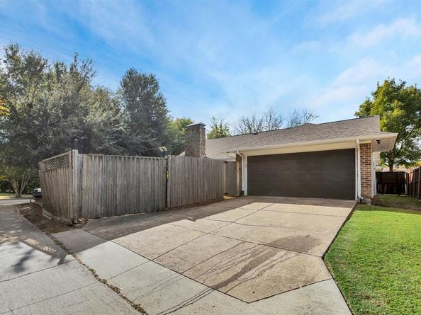 1748  Blossom Trail , Plano Texas 75074