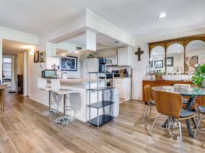 2505  Wedglea Drive  223, Dallas Texas 75211