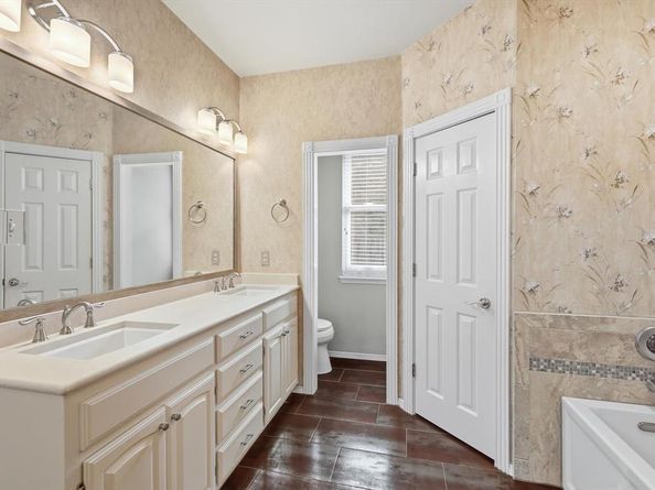 2809  Northshore Boulevard , Flower Mound Texas 75022