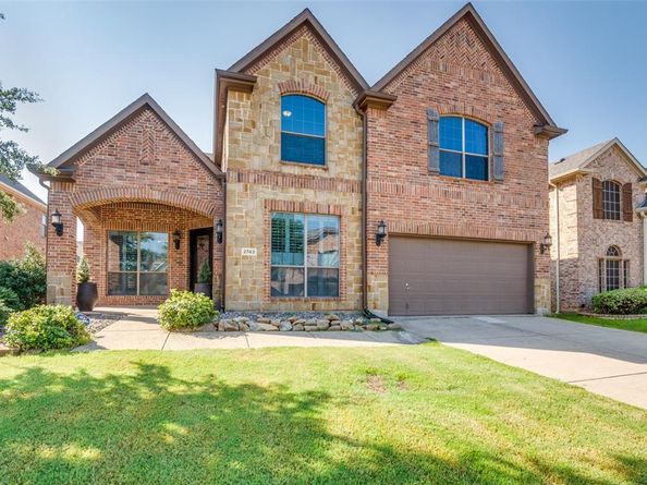 2743  Ponce De Leon  , Grand Prairie Texas 75054