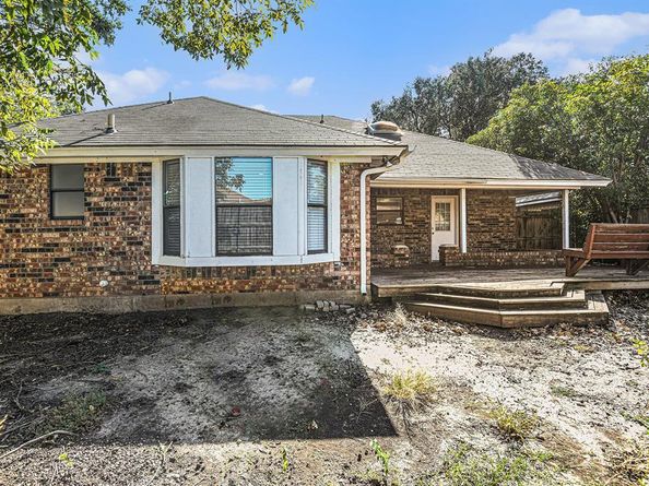 1852  Kings Canyon Circle , Fort Worth Texas 76134