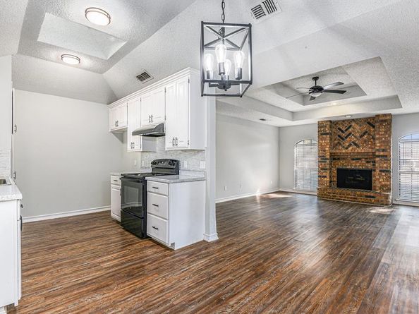 1852  Kings Canyon Circle , Fort Worth Texas 76134