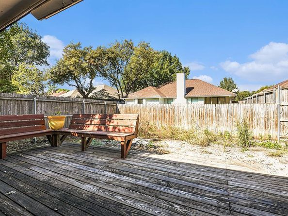 1852  Kings Canyon Circle , Fort Worth Texas 76134