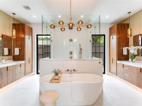 10142  Coppedge  , Dallas Texas 75229