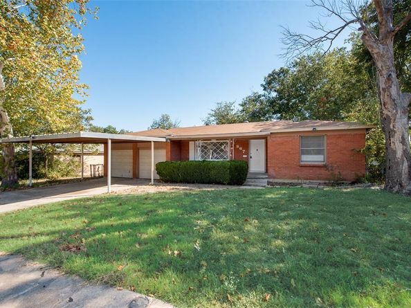 867  Odie Drive , White Settlement Texas 76108