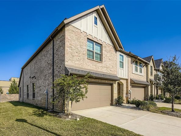 6811  Joelene Rae Drive , Arlington Texas 76001