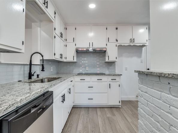 7321  Vanessa Drive , Fort Worth Texas 76112