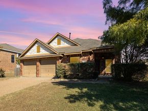 724  Candle Meadow Boulevard , DeSoto Texas 75115