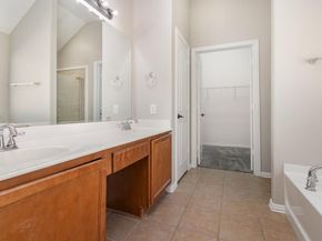 724  Candle Meadow Boulevard , DeSoto Texas 75115