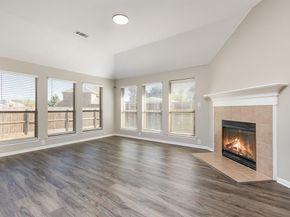 724  Candle Meadow Boulevard , DeSoto Texas 75115