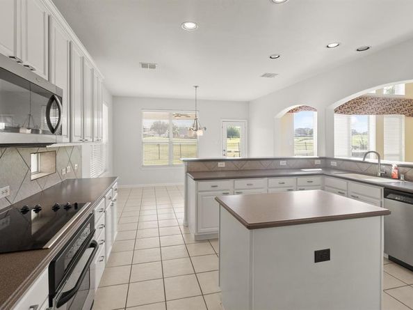 1717  Canyon Creek Drive , McKinney Texas 75072