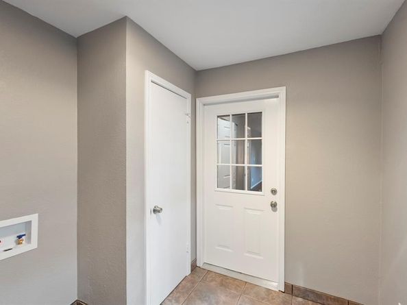 317 E Glendale Street , Crowley Texas 76036