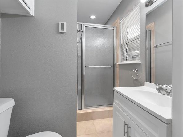 317 E Glendale Street , Crowley Texas 76036