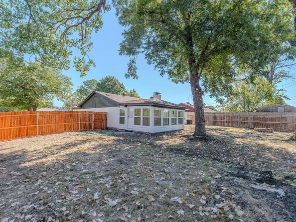 609  Warren Drive , Garland Texas 75042