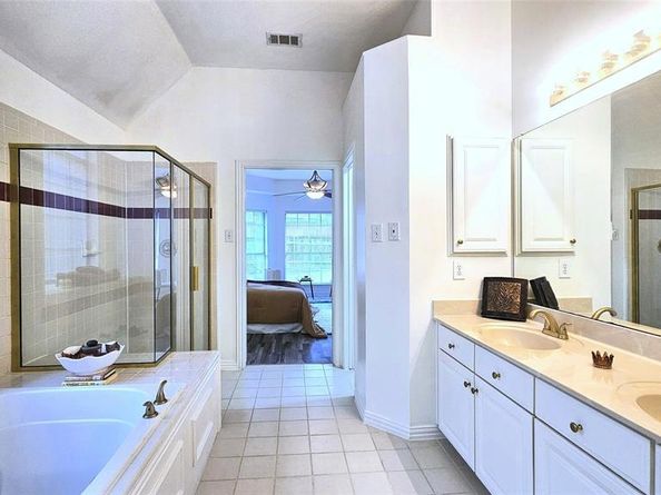 9611  Cliffside Drive , Irving Texas 75063