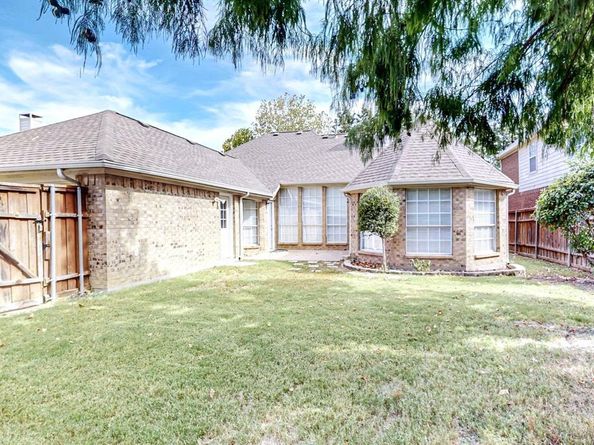 9611  Cliffside Drive , Irving Texas 75063