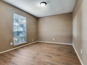 801  Wood Glen , DeSoto Texas 75115