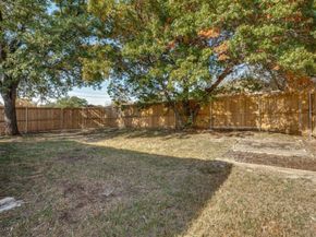 801  Wood Glen , DeSoto Texas 75115