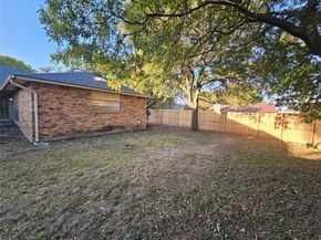 801  Wood Glen , DeSoto Texas 75115