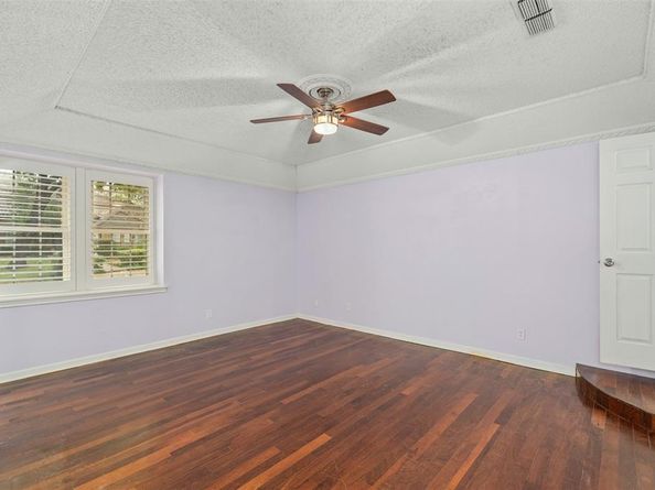 108  Silverleaf Drive , Fort Worth Texas 76112