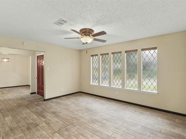 108  Silverleaf Drive , Fort Worth Texas 76112