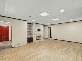 108  Silverleaf Drive , Fort Worth Texas 76112