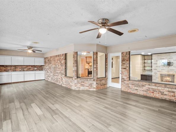 108  Silverleaf Drive , Fort Worth Texas 76112