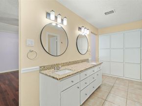 108  Silverleaf Drive , Fort Worth Texas 76112