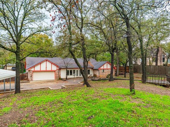 108  Silverleaf Drive , Fort Worth Texas 76112