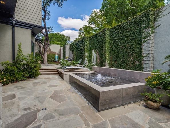 4678  Christopher Place , Dallas Texas 75204