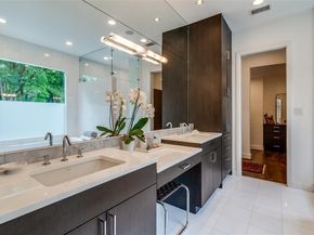 4678  Christopher Place , Dallas Texas 75204